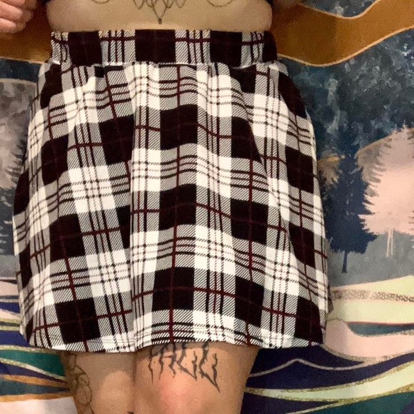 Plaid mini skirt - Picture 3 of 4
